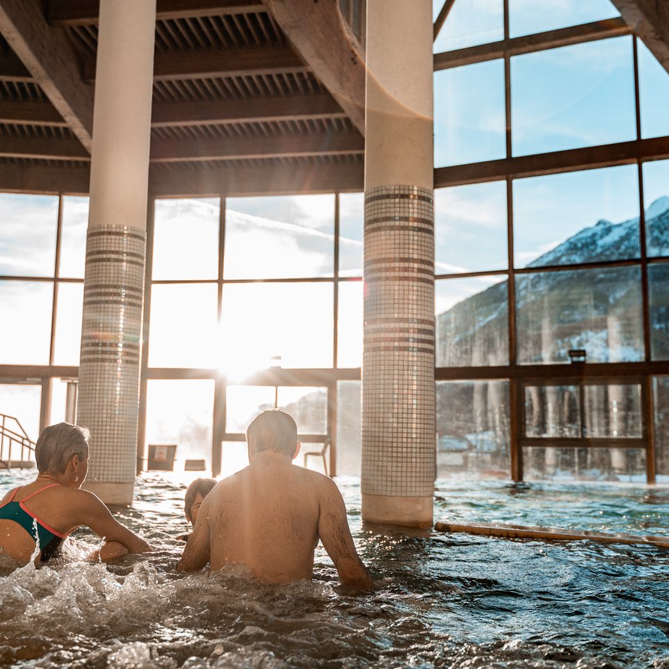 Espace Grands Bains, bassin intérieur en hiver